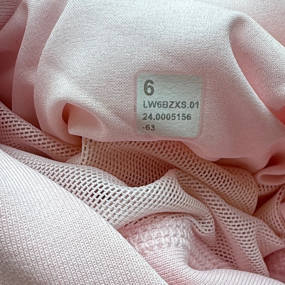 Lululemon Softstreme High-Rise Straight-Leg Cropped Strawberry Milkshake Size 6 - Picture 12 of 14